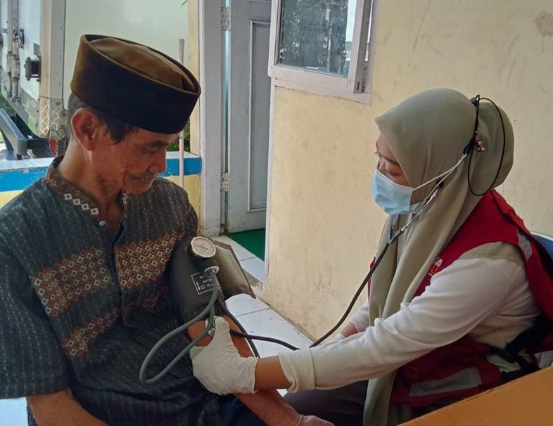 Siaga Peduli Sulawesi Selatan Melakukan Layanan Cek Kesehatan Gratis di Pondok Baca, Sulawesi Selatan
